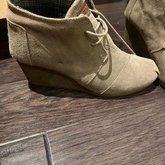 Tom's shoes - Picture 3 of 3